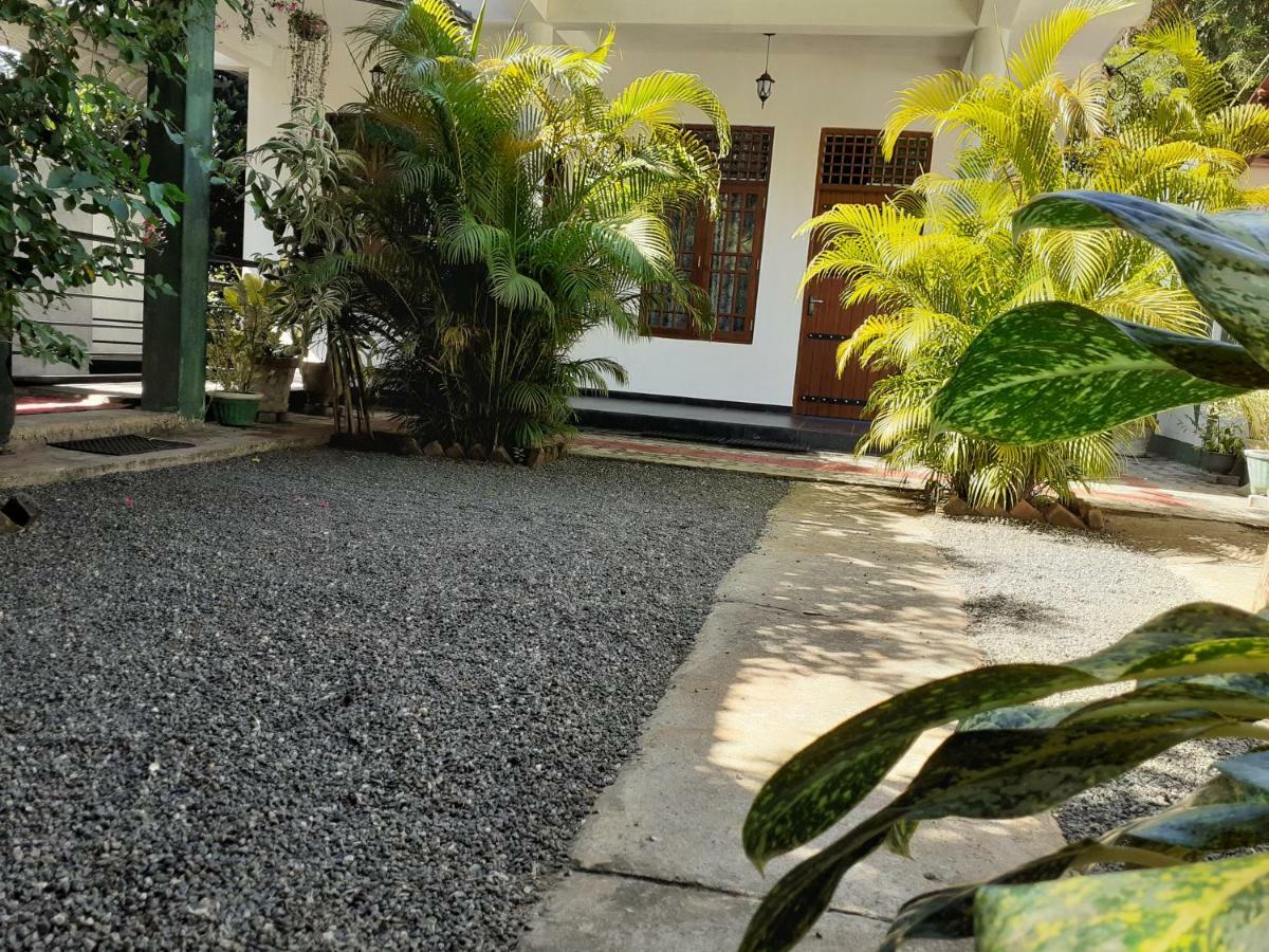 Golden Pearl Safari Villa Udawalawe Exterior foto